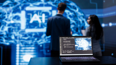 71% de los CEO de empresas privadas priorizan invertir en inteligencia artificial