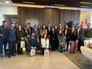 Un Café por el Futuro: Empresas de la Ruta 101 avanzan en propuesta de formación dual para jóvenes