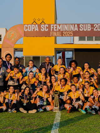 Meninas Carvoeiras conquistam bicampeonato da Copa SC Sub-20 Feminina