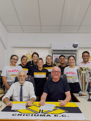 Nutflav é a marca de suplementos oficial das Meninas Carvoeiras