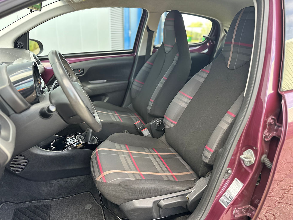Thumbnail: Peugeot 108 1.0 e-VTi Airco / LED / Bluetooth / 5 deurs
