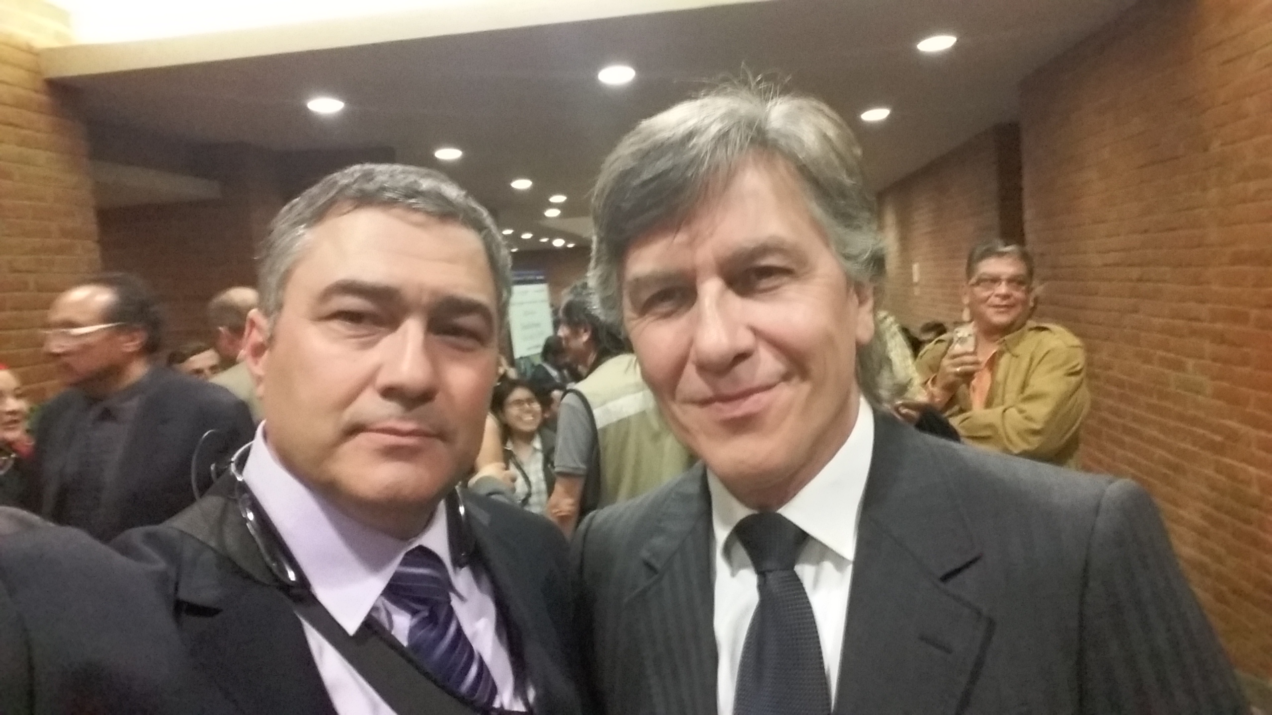 famosos & solidarios