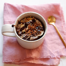 עוגת בננה שוקולד בכוס