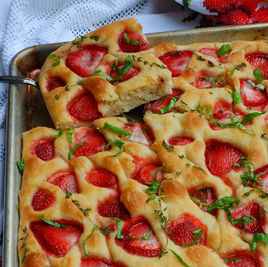 פוקצ'ה תותים ותימין