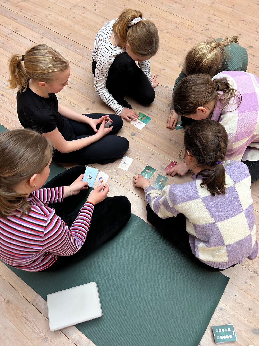 Barneyoga dropin 27. mai 
