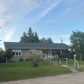maison de ville avec bardeaux gris