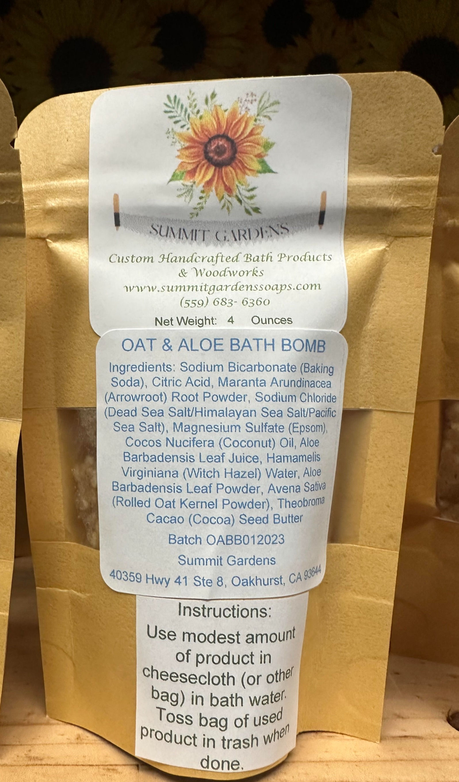 Oat & Aloe Bath Bomb