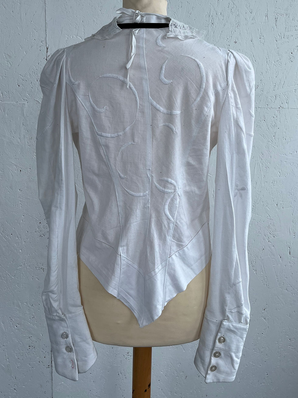 Thumbnail: White Embroidered Cotton Long Sleeve Shirt