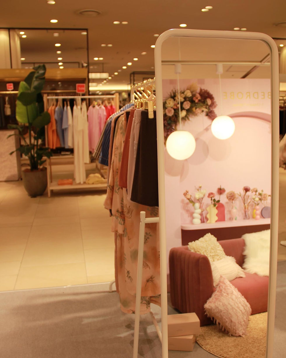 サムネイル： event at osaka HANKYU UMEDA flower decoration