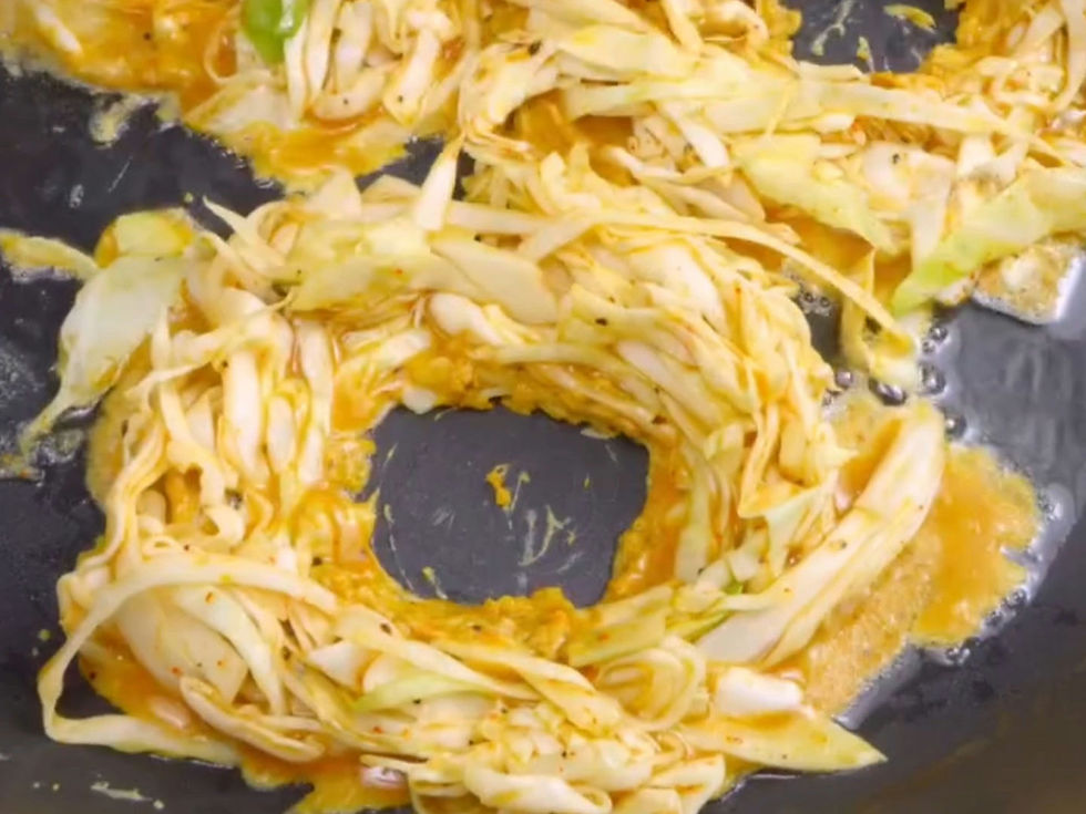 receita barata com repolho, omelete saudável, ninho de repolho