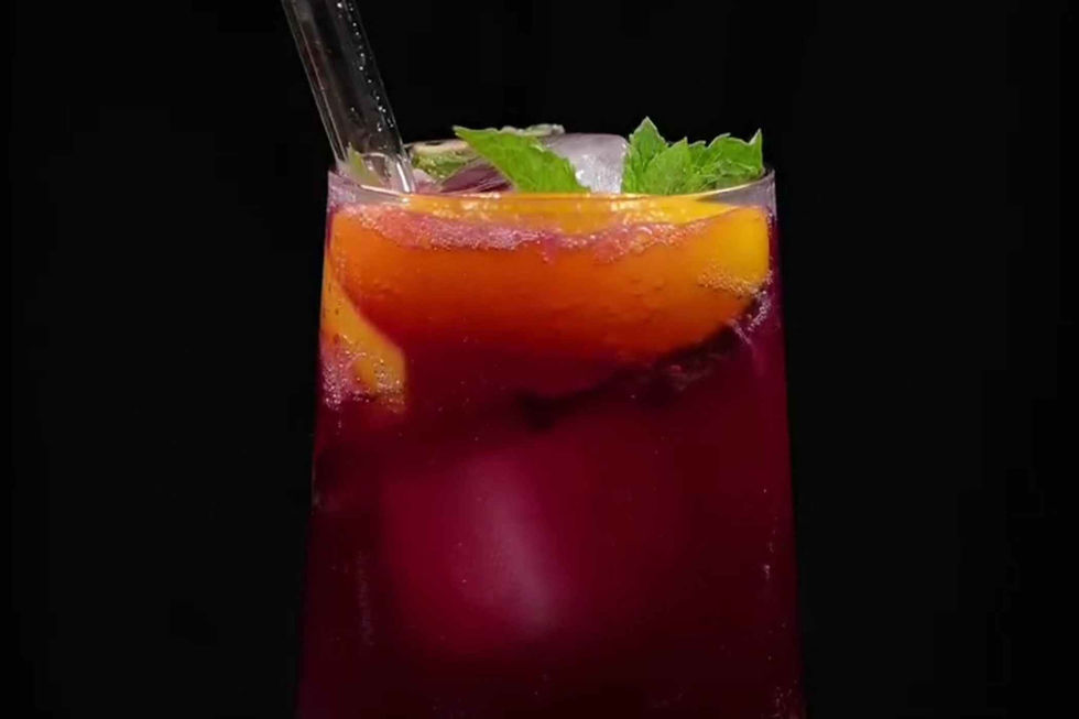 copo de drink mirtilo