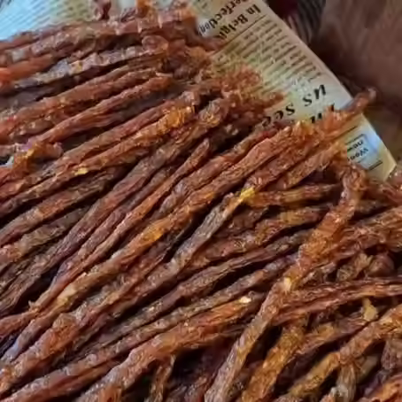 🍗 Tiras de Carne Seca de Frango – Conservação Segura e Sabor Defumado