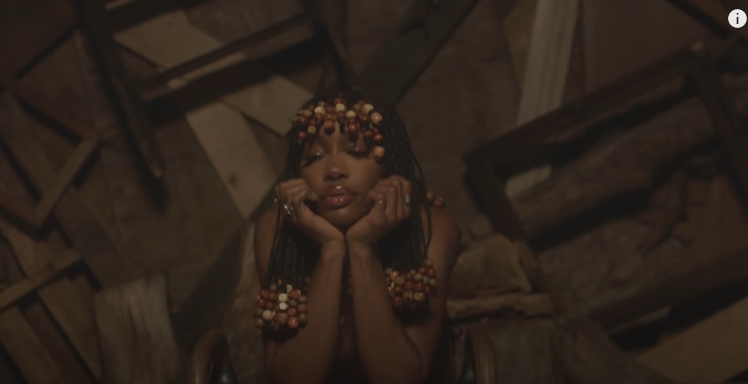 shot taken from SZA's Good day's lyric video. Uploaded:30/12/20)