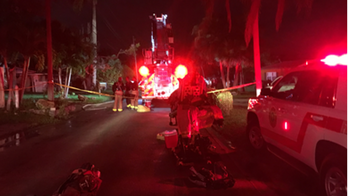 Cuatro adultos y cuatro niños desplazados después del incendio una casa en Jensen Beach