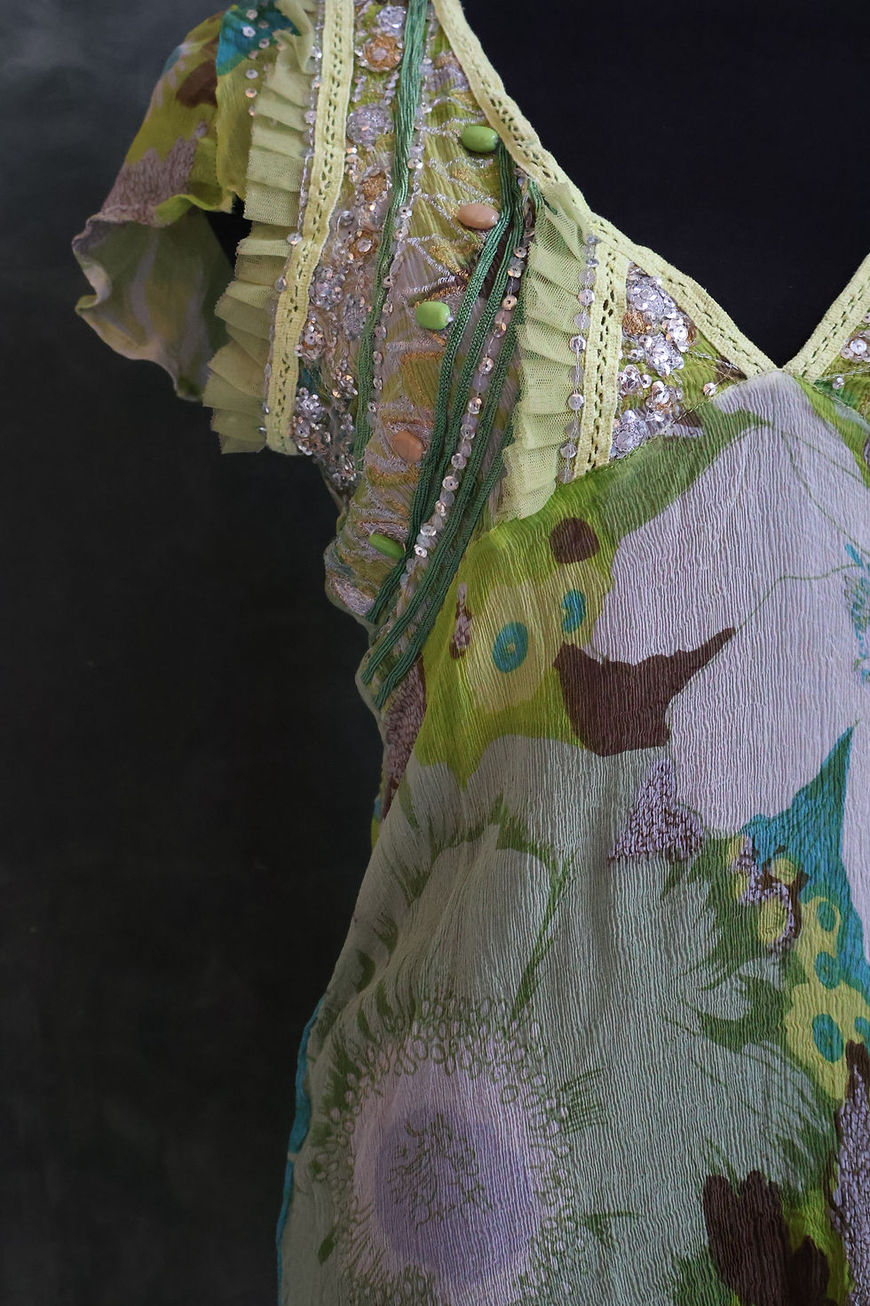 Thumbnail: Green Embellished Floral Short Sleeve Top
