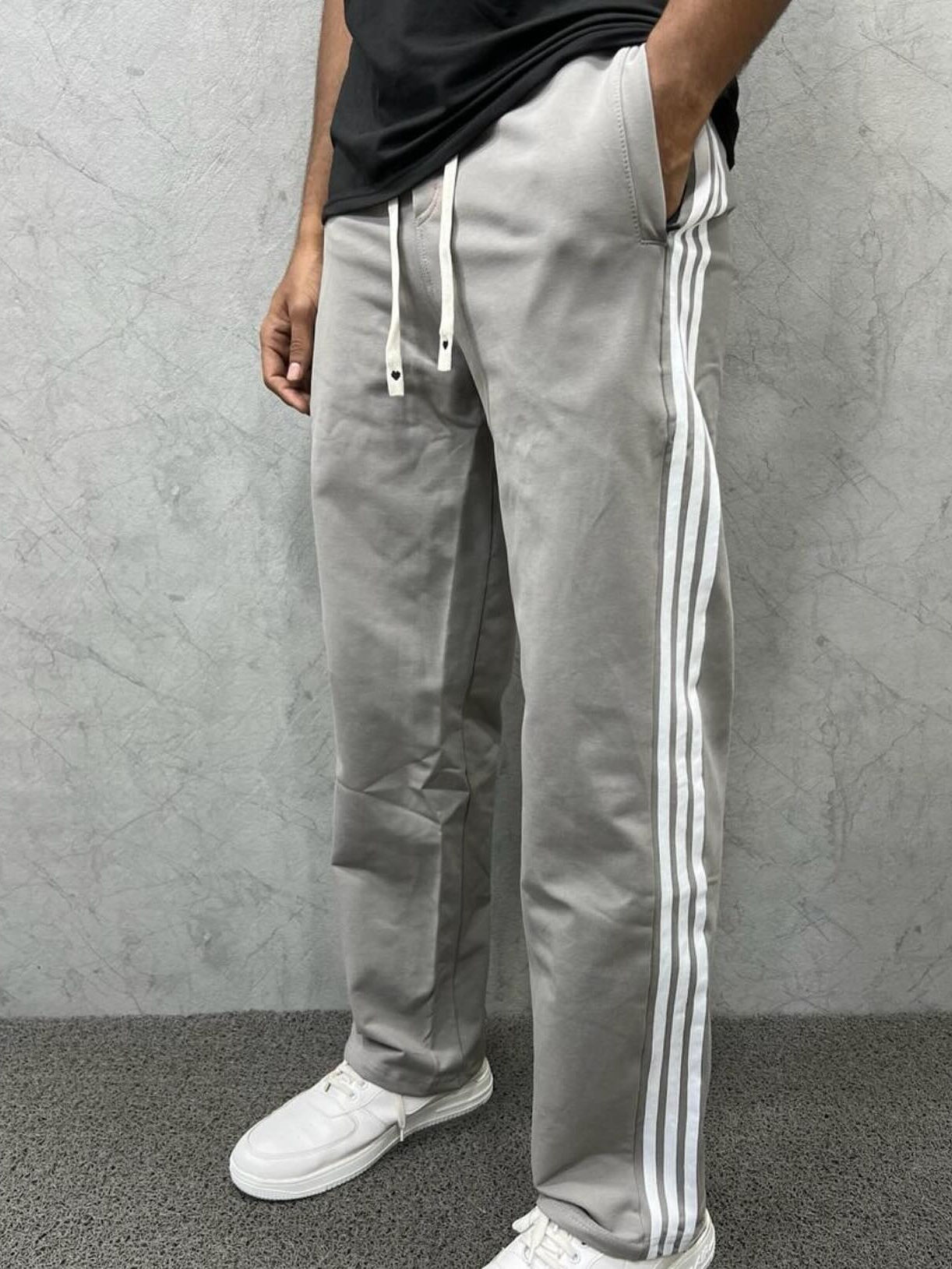 Ans high quality fabric straightfit track pant