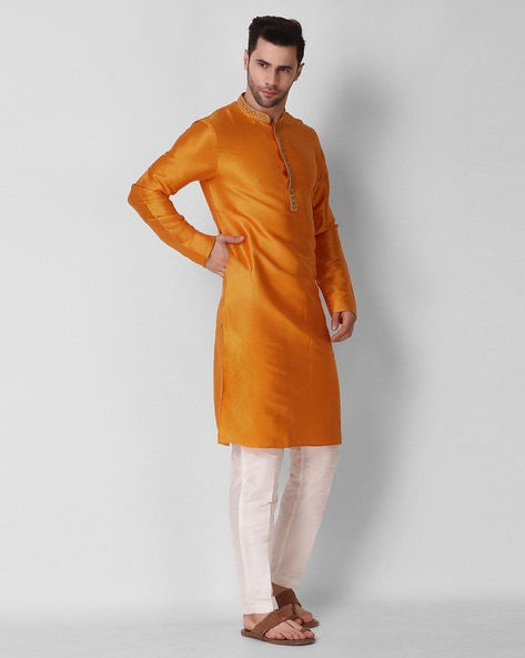 Embroidered Kurta & Pyjama Set