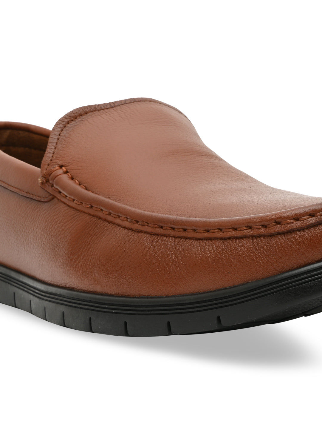 Regal Tan Men Driving Loafers