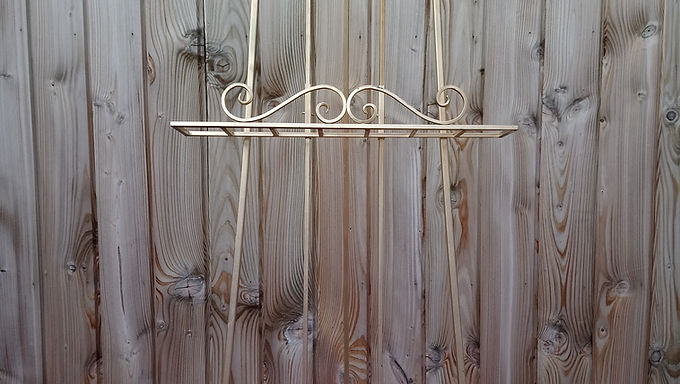 Easel - Floor Standing - Metal - Gold - Hire Price