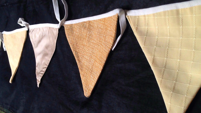 Bunting - Hessian and earthy neutrals