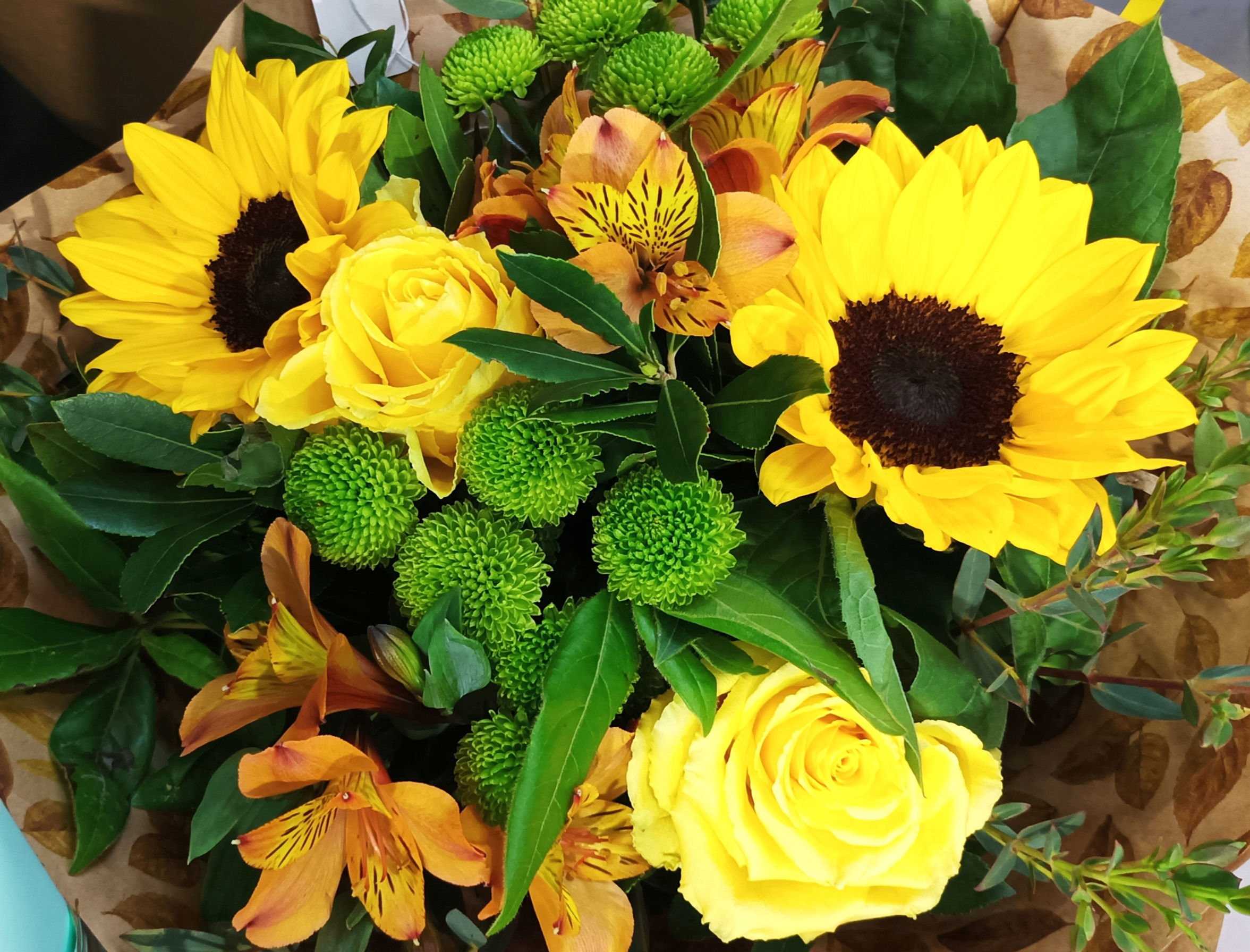 Bouquet Éclat Estival. Fleuriste Fleuria Nice Est : Saint Roch, Riquier, Mont Boron, Port. Livraison fleurs Nice et alentour