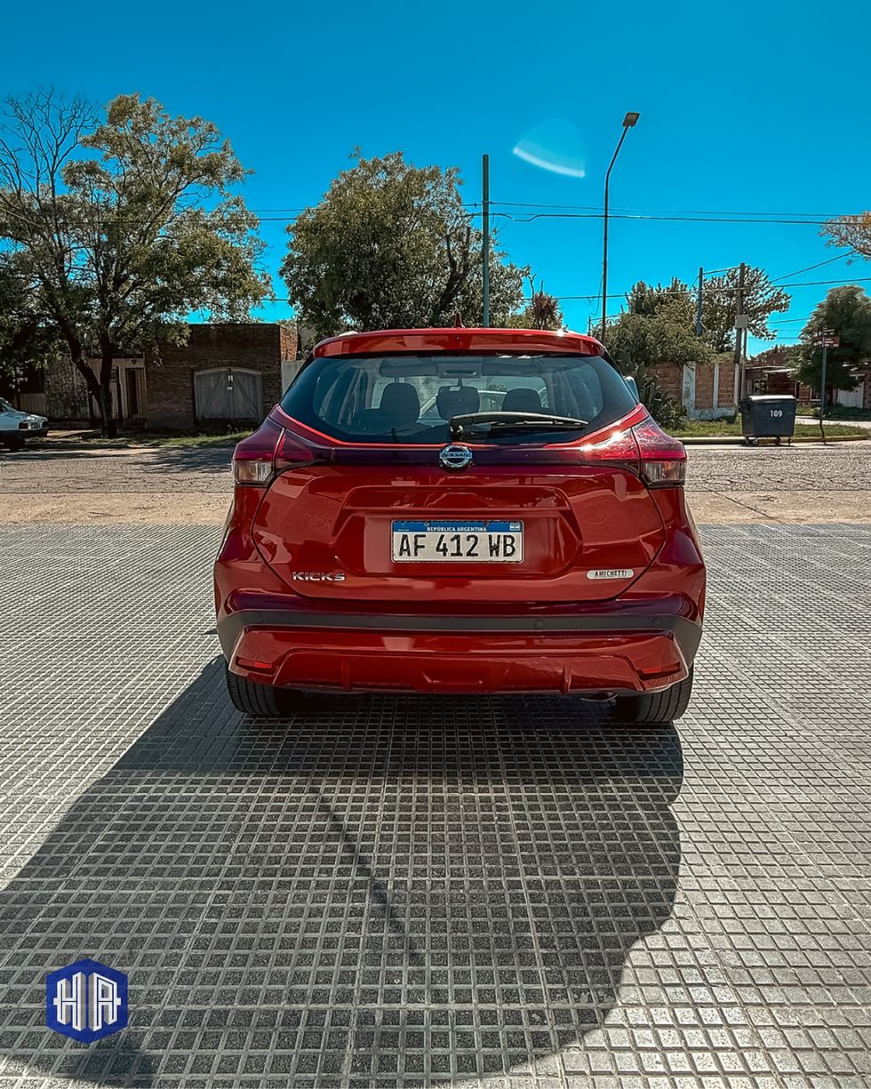 Miniatura: NISSAN KICKS