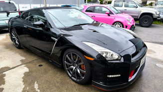 R35 GT-R リアバンパー塗装・交換✨ 細部までこだわって仕上げました!