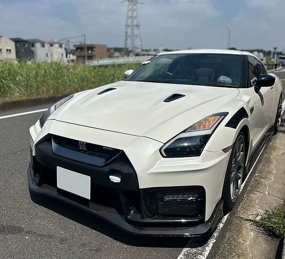 R35 GT-Rフロントバンパー塗装