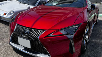 レクサス LC500 板金塗装でご入庫🚗✨