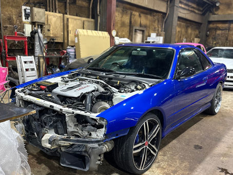 ER34 スカイライン板金塗装作業