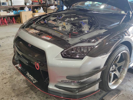 R35 GT-Rクーラント交換作業