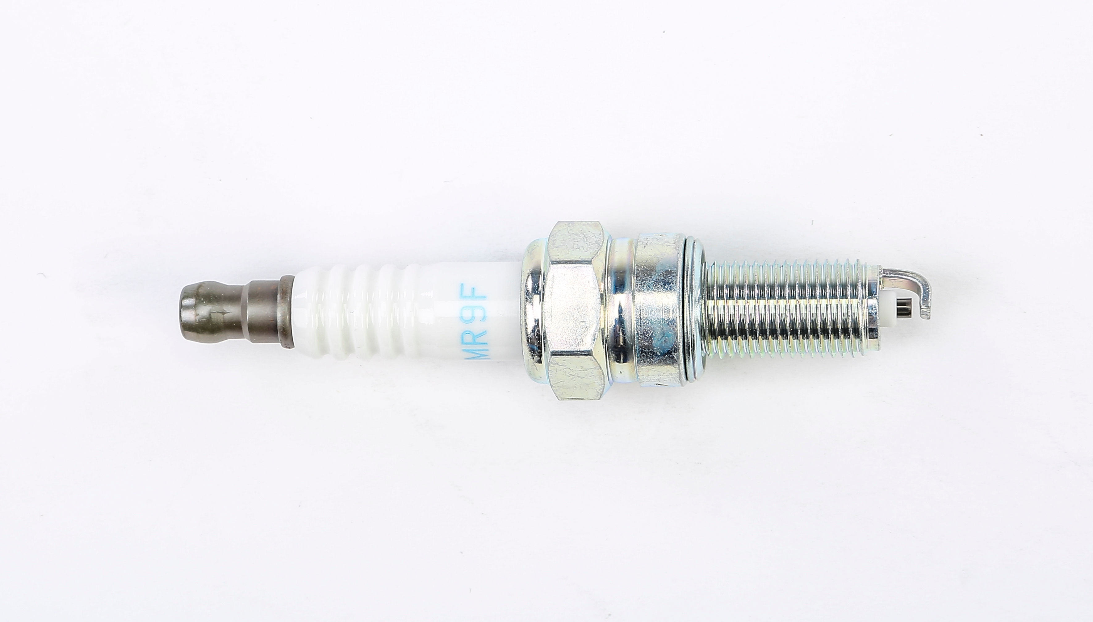 NGK - SPARK PLUG #95884/04 - 95884