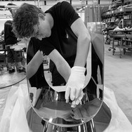 Stål & Form er et moderne smedeværksted som laver fine metalløsninger til designmøbler.