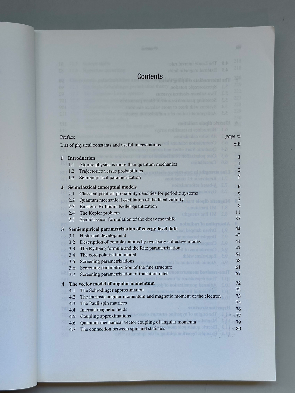 Miniatúra: Atomic Structure and Lifetimes: A Conceptual Approach