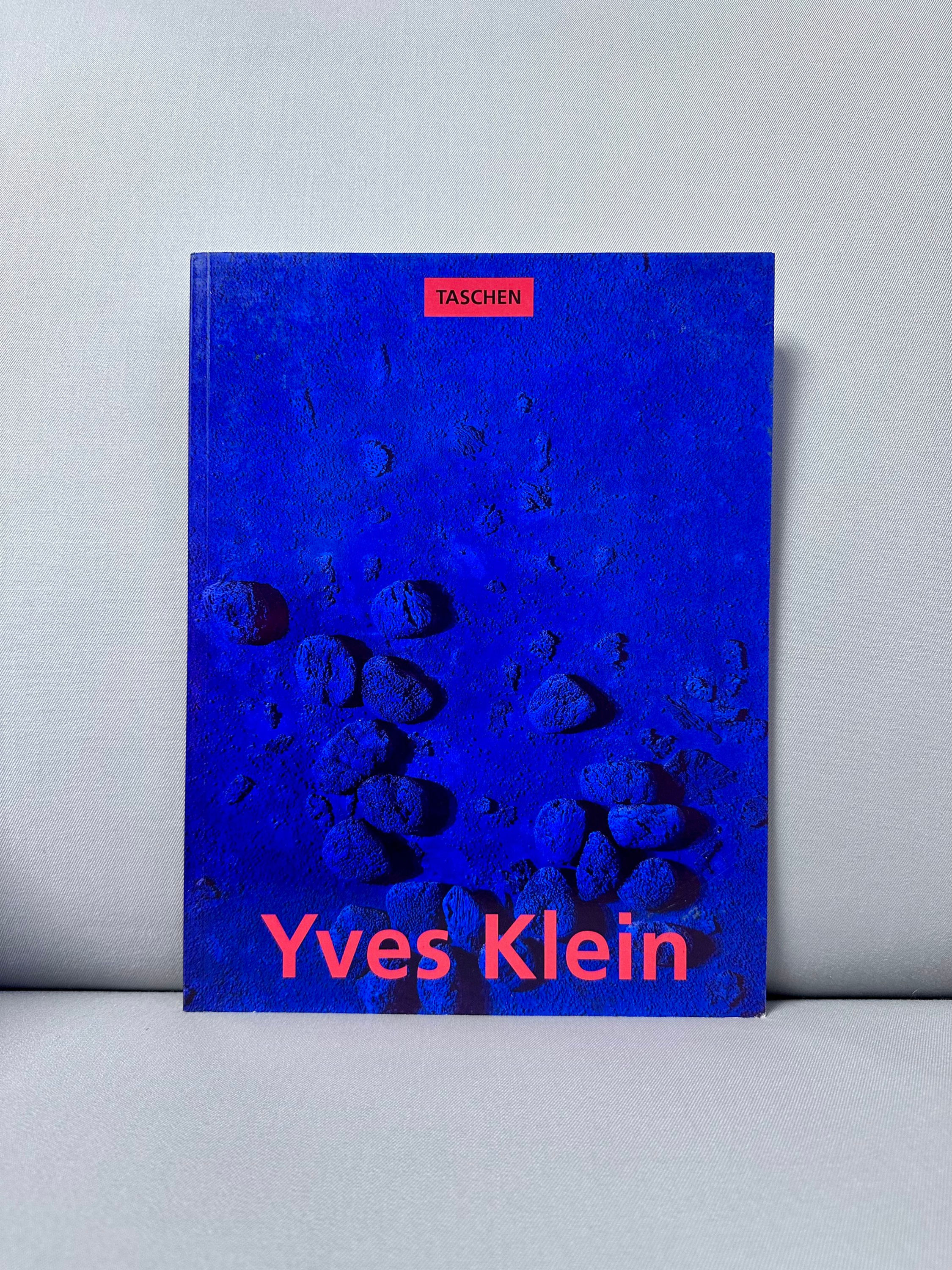 Yves Klein 1928-1962: International Klein Blue