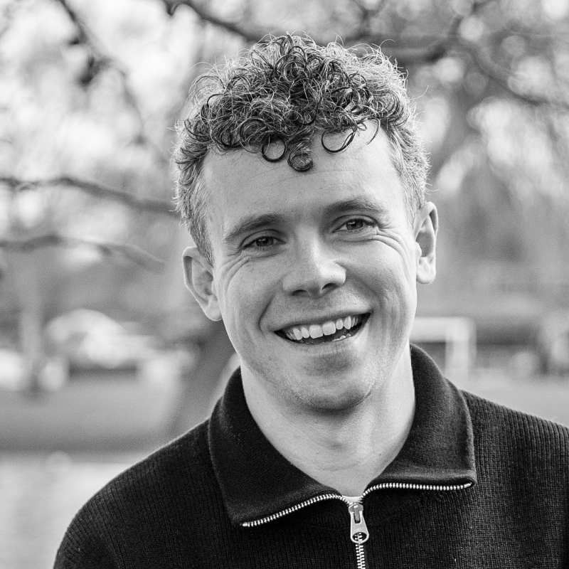 tom-headshot-bw.png