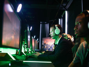 微軟據報逾100億美元洽購 Discord