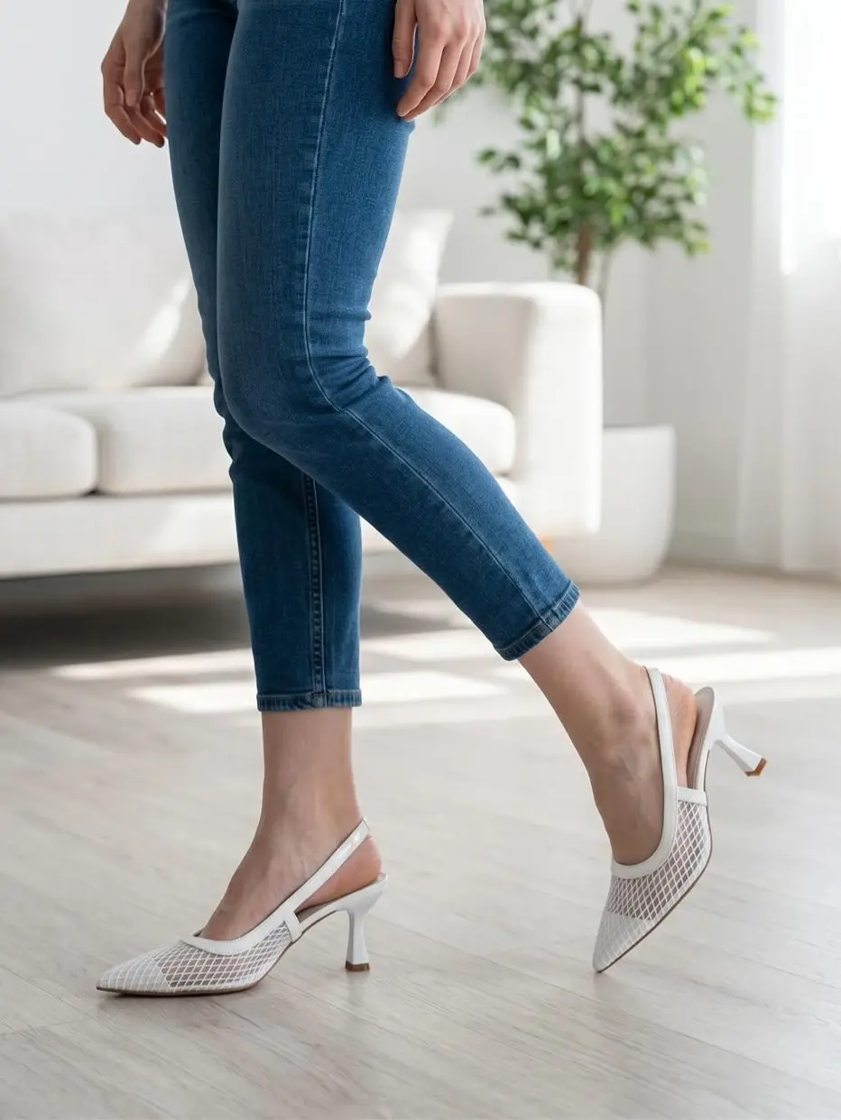 Thumbnail: Slingback Kitten Heels