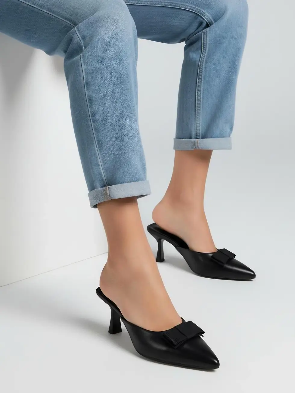 Thumbnail: Ladies Pointed Toe Mules Sandals RL26-55