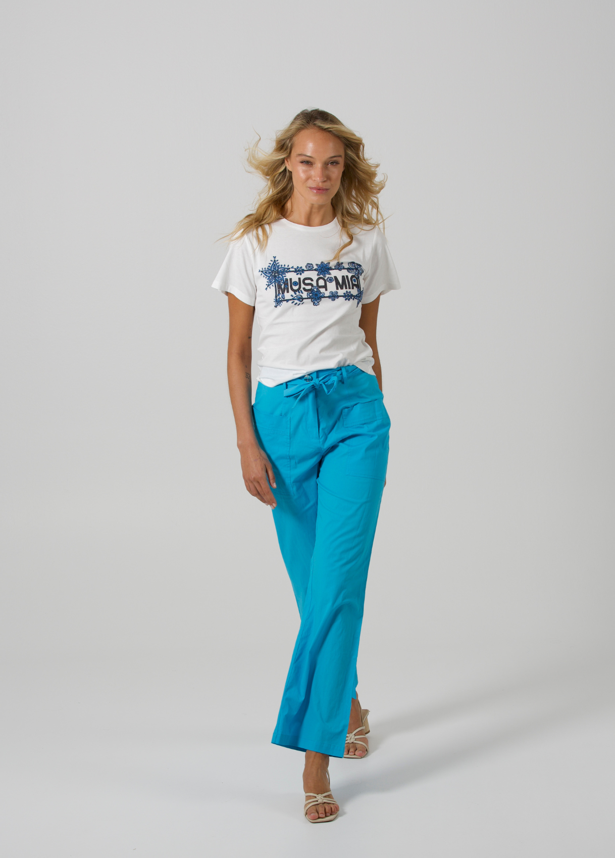 T-shirt avec imprimé et applications