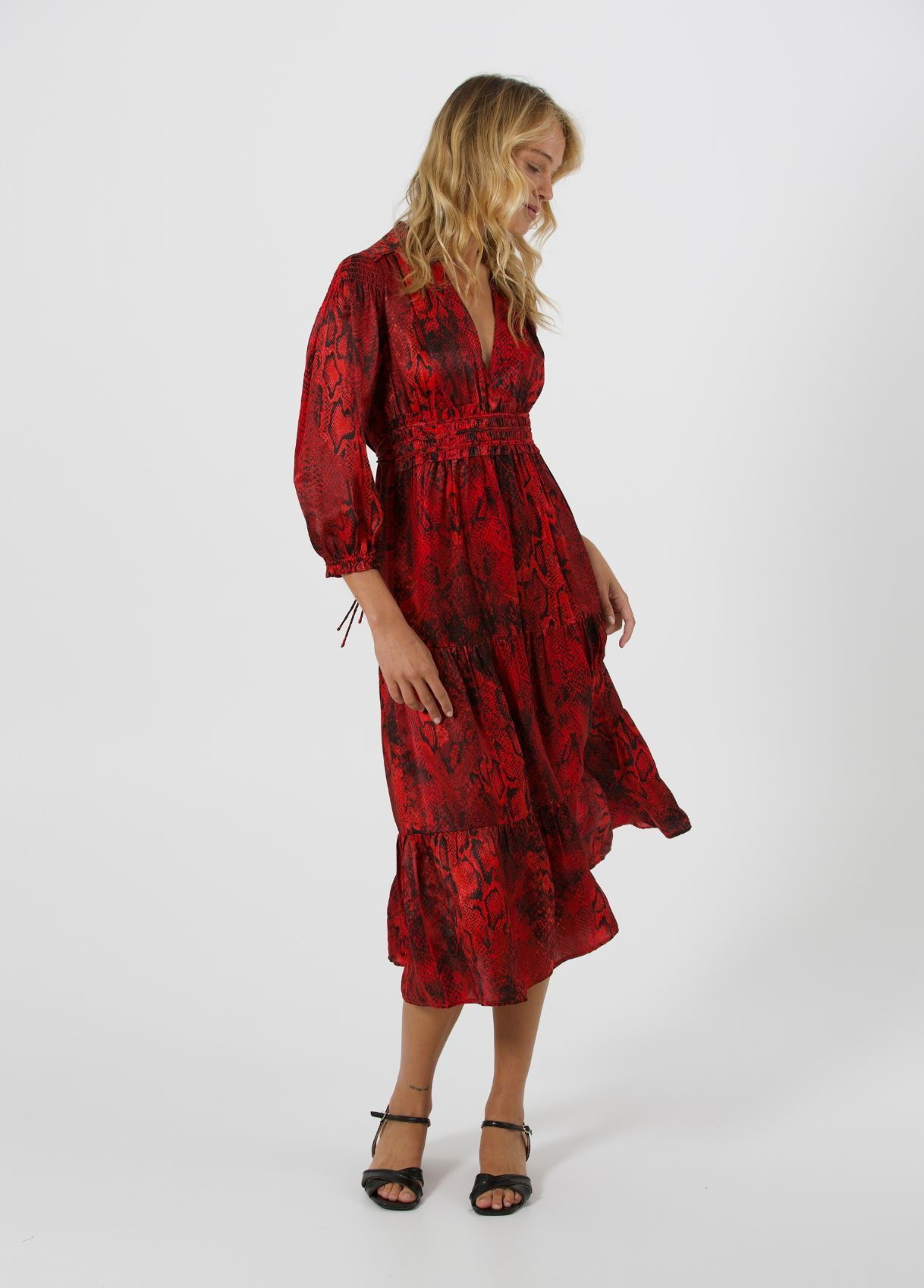 Robe longue à volants