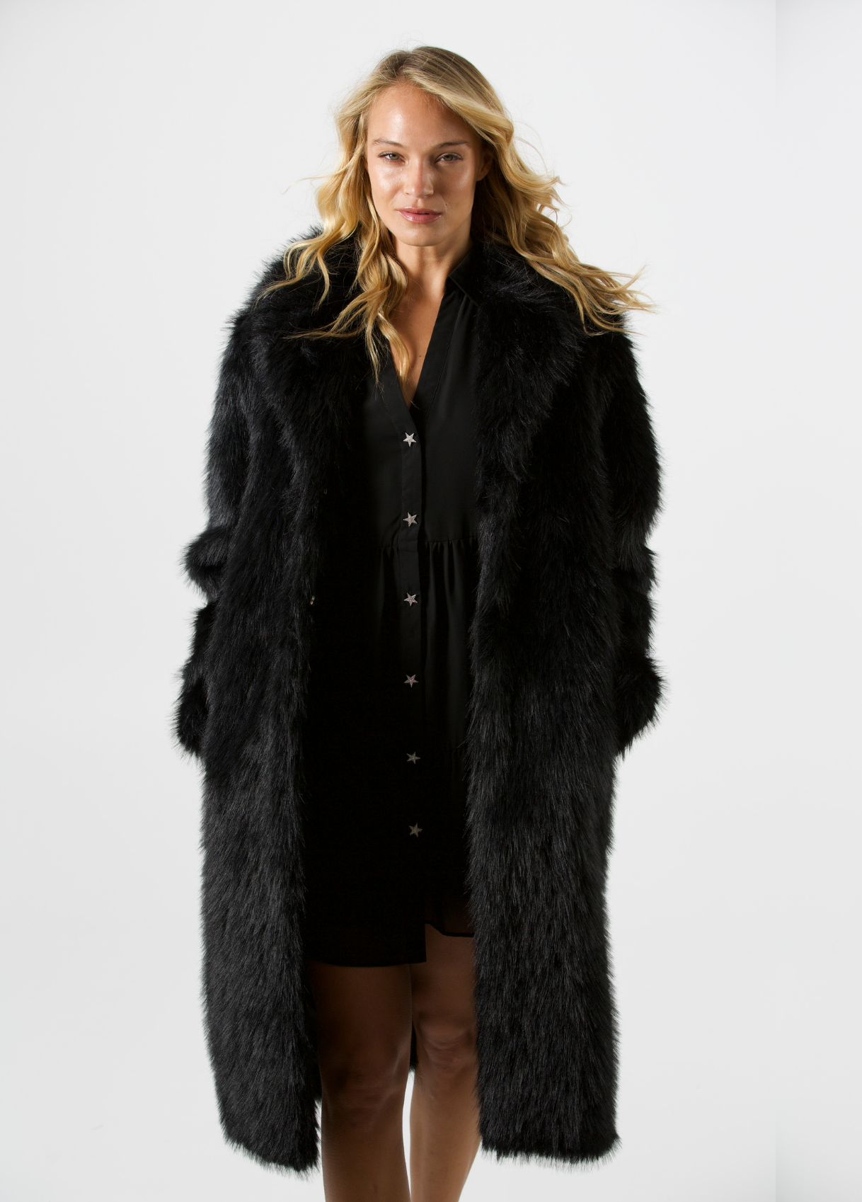 Manteau en fausse fourrure
