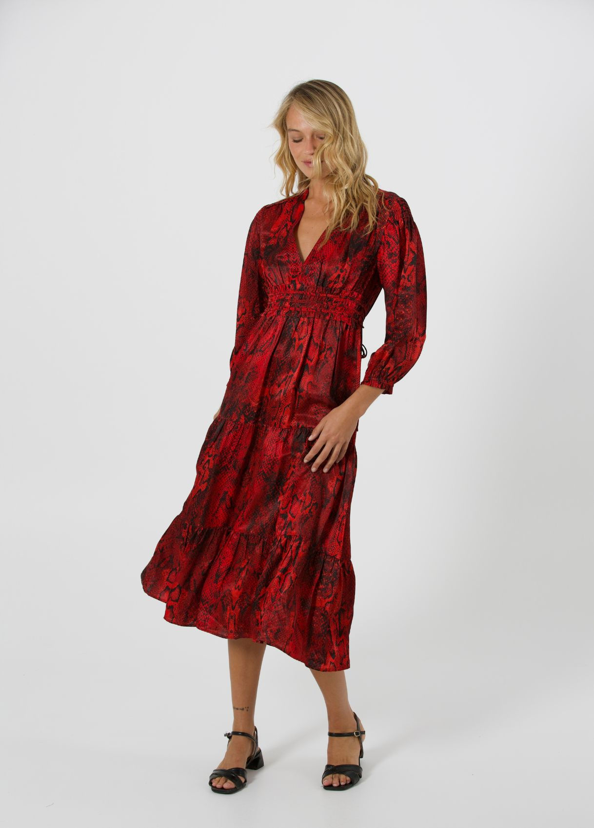 Robe longue à volants