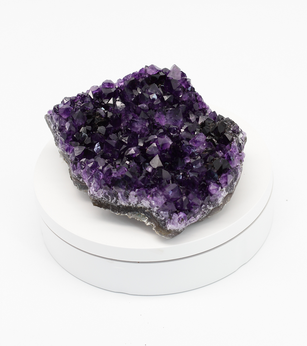 Liggende amethist kristal cluster van dieppaarse Uruguay kwaliteit 11cm URUGCLUS020