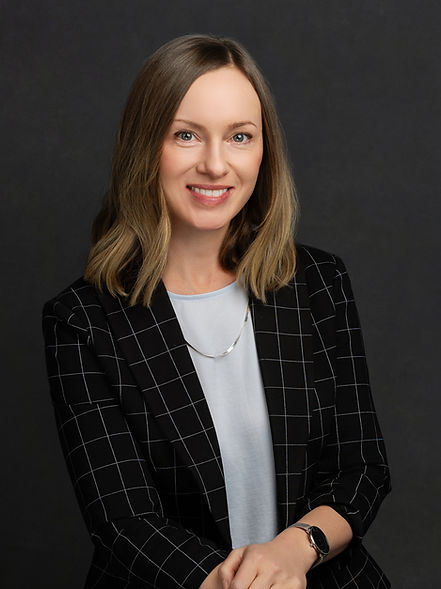 Hall2511-004 (1)_edited.jpg