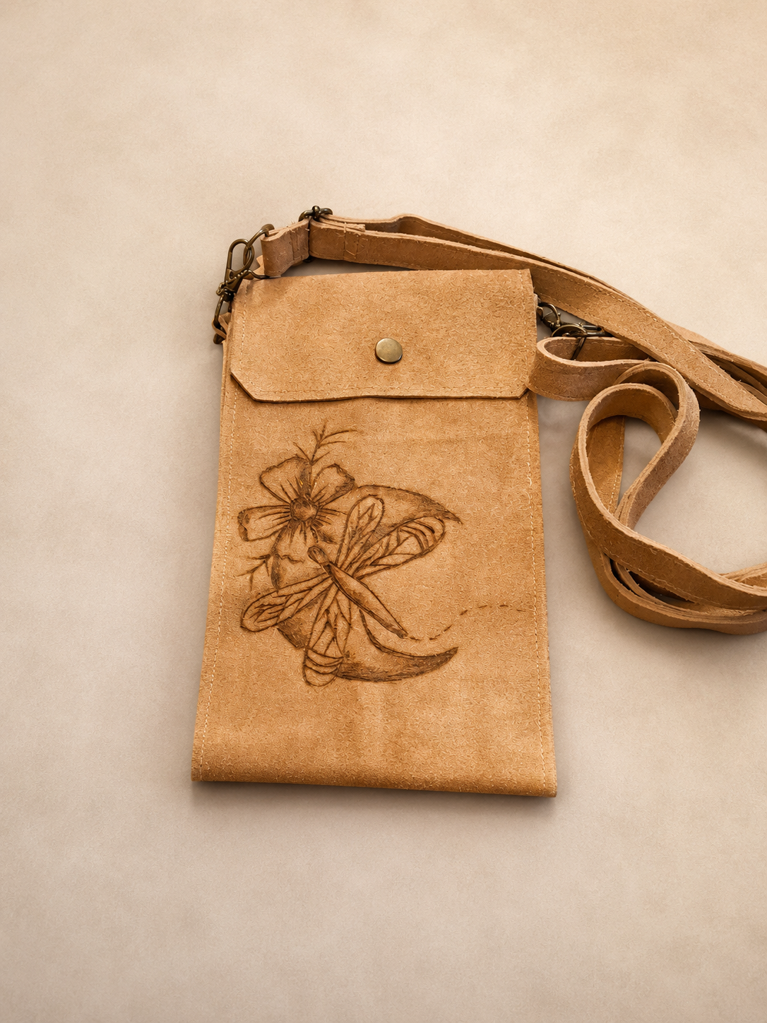 3-Pocket Crossbody - Dragonfly & Wildflower