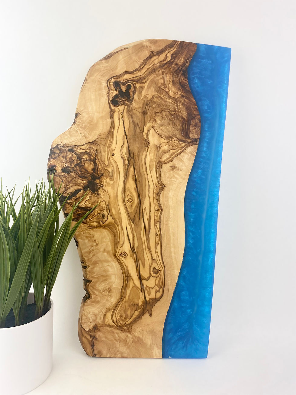 Thumbnail: Resin Charcuterie Board