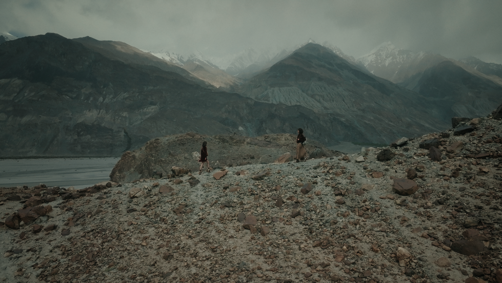 Fashion Showreel FILM 01_1.19.1.png