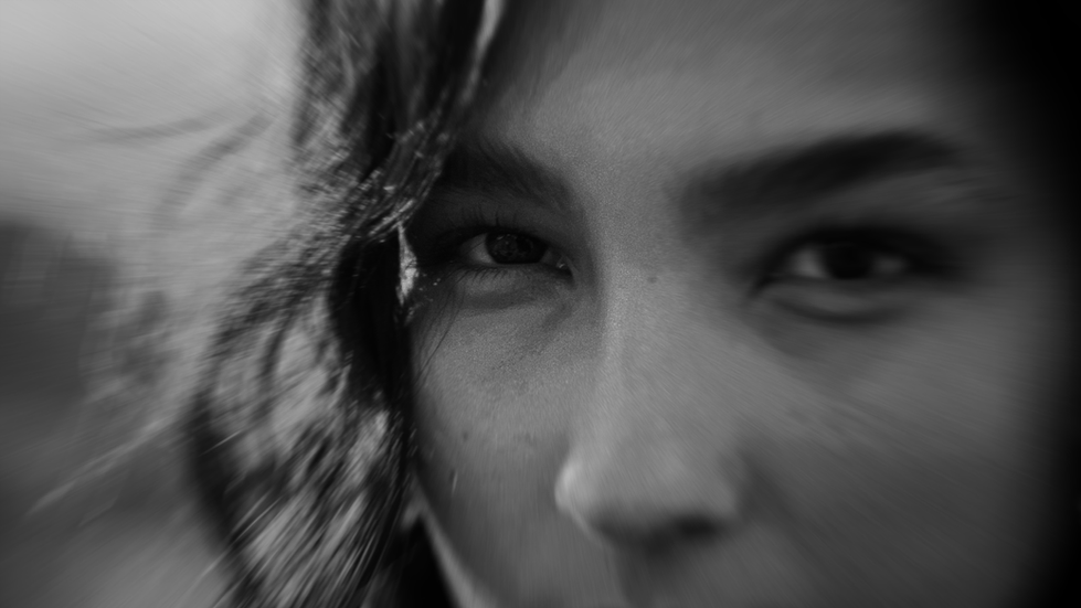 Fashion Showreel FILM 01_2.10.1.png