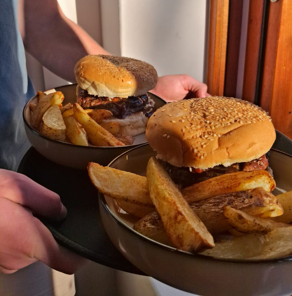 Rooibos Burger Celeste Truter_edited.jpg